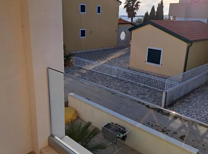 Apartamento Dalmara Prezida *