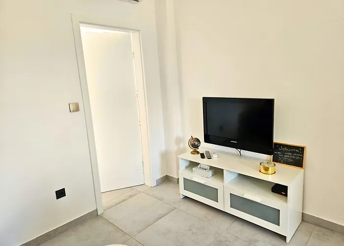 Dalmara Prezida * Vir