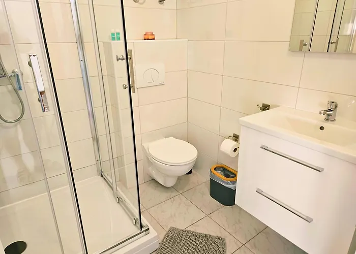 Dalmara Prezida * Vir