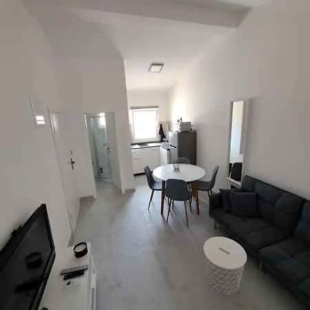 Mala Smokva Apartment Vir