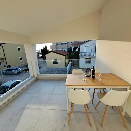 公寓 Mala Smokva Prezida *