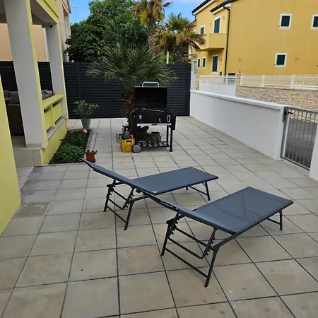 Mala Smokva Prezida 公寓 *