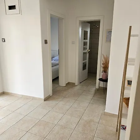 Mala Smokva Prezida * 维尔