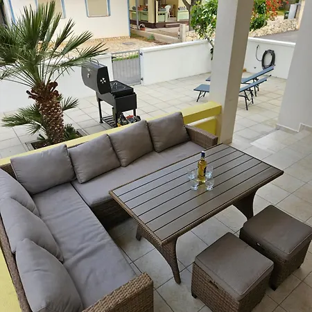 公寓 Mala Smokva Prezida